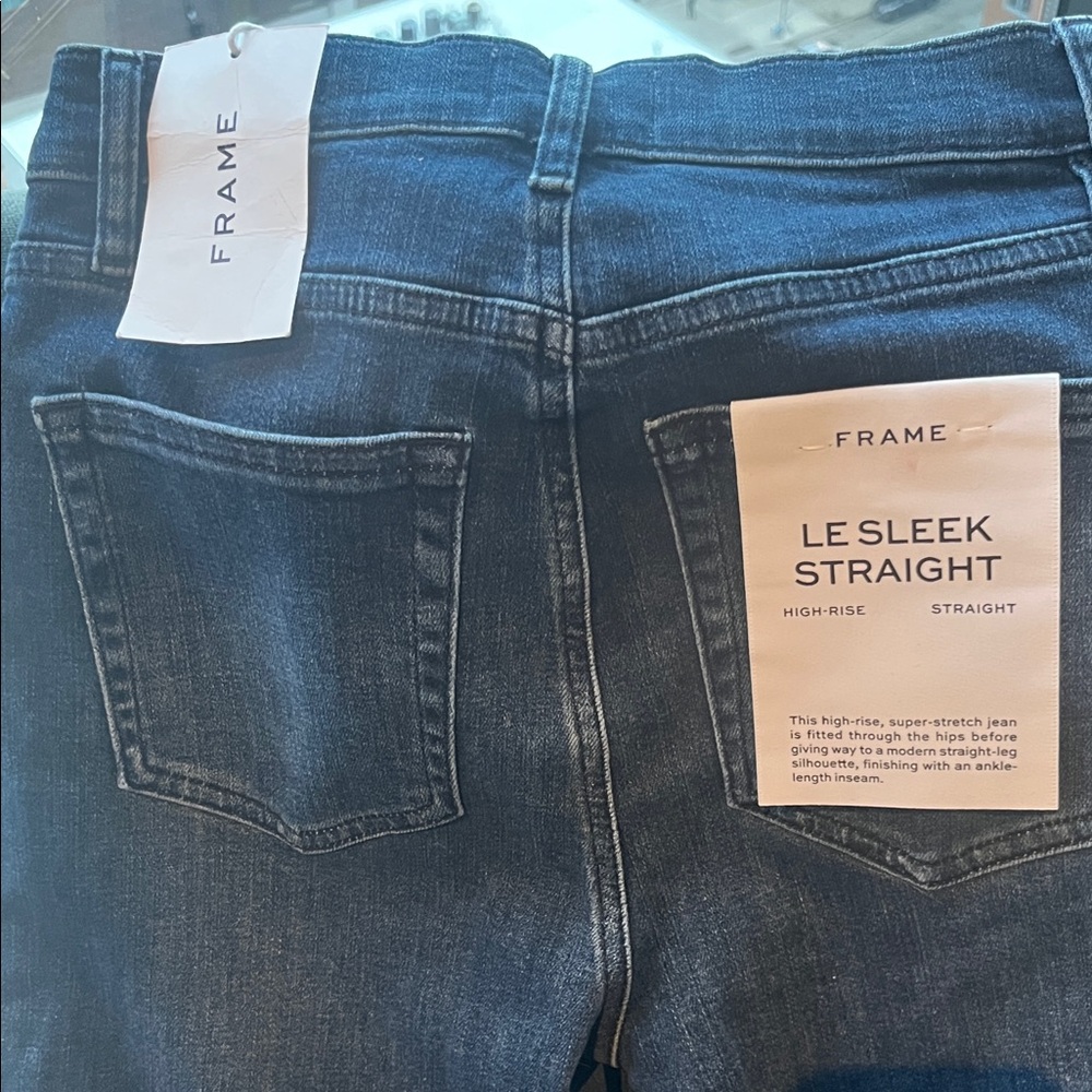 Frame Denim Le Sleek Straight Jeans in Indigo